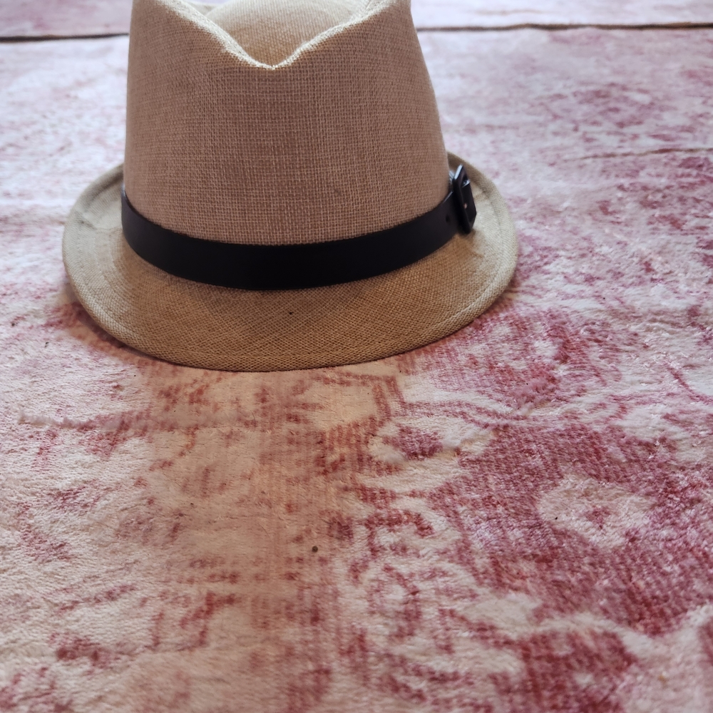 Stylish Tan Fedora with Black Band - Men’s Hat
